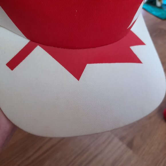 Vintage Canada Trucker Hats - Maple Leaf & Spellout Logos - 1990s Lot of 2 - Picture 7 of 16